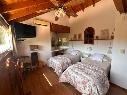 Hermosa Casa De 3 Dormitorios En El Pato Country Club, Berazategui