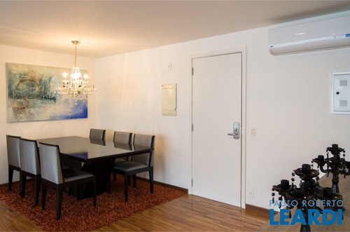 Flat - Vila Nova Conceição - Sp - 18177