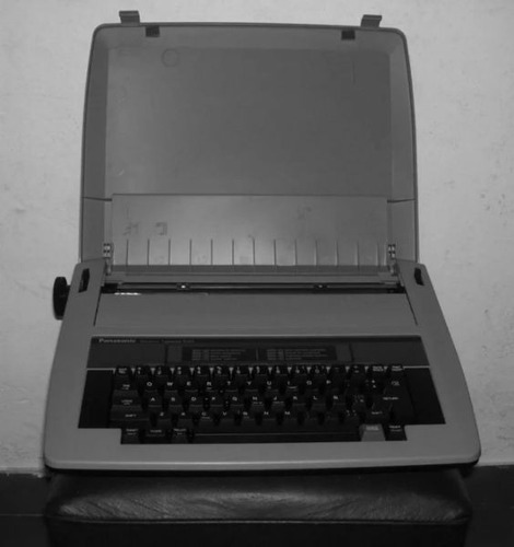Maquina De Escribir Electronica Panasonic Ingles Castellano