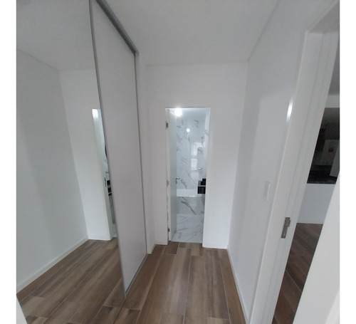 Venta Departamento Un Dormitorio Moreno Y Salta Estrenar