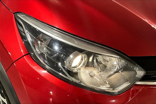 Renault Captur 2.0 Iconic At