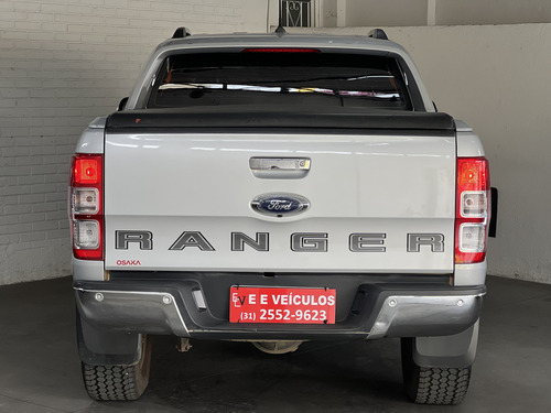 Ford Ranger 3.2 Limited Cab. Dupla 4x4 Aut. 4p 6 marchas