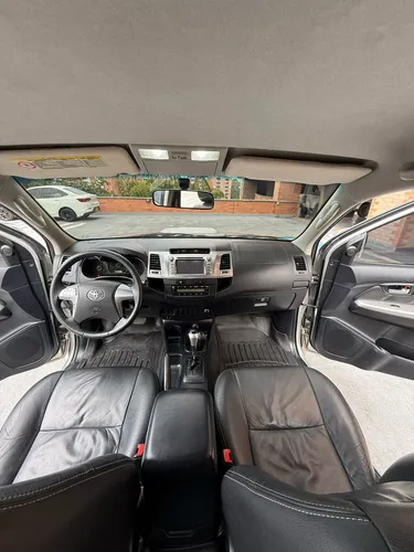 Toyota Hilux Srv