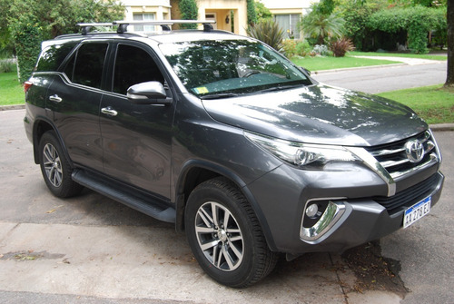 Toyota Hilux Sw4 Tdi Srx 2.8 At 2016
