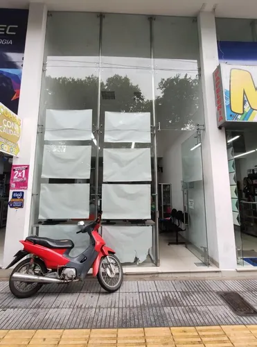 Local En Venta En La Playa. Cod V24501