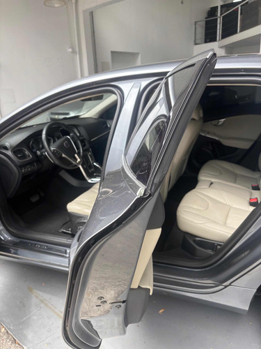 Volvo V40 2.0 T4 Momentum Drive-e 5p