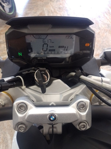 Imagen 2 de 25 de Bmw G310 R Modelo 2017 Con 400kms