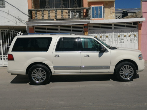 Imagen 2 de 10 de Lincoln Navigator