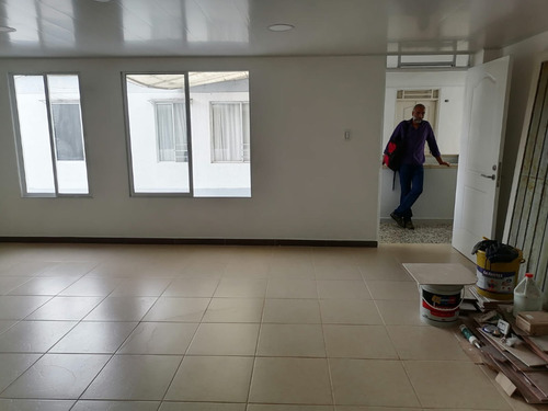 Imagen 4 de 23 de Venta Apartamento Amplio Y Recien Remodelado Edificio Cañaveralejo