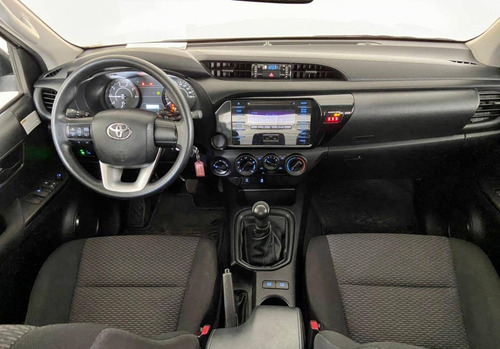 Imagem 7 de 12 de Toyota Hilux 2.8 Narrow 4x4 Cd 16v Diesel 4p Manual