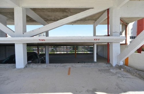 Imagen 12 de 30 de Garage Privado Quilmes