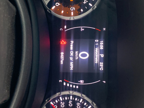 Imagem 5 de 10 de Jeep Renegade Longitude 2.0 Preto 2020