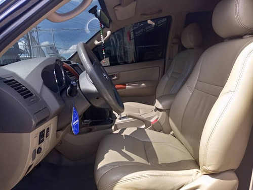 Imagen 9 de 16 de Toyota Fortuner