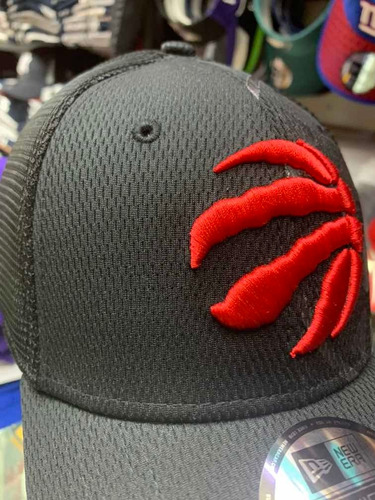 Imagen 3 de 9 de Gorra New Era Nba Tor Raptors Spotlight 3930. Small Médium .