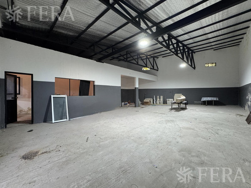 Venta Casa 4 Ambientes Con Galpón En Llavallol