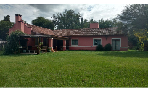 Se Vende Casa En Zona Paseo Rivera (estilo Colonial)