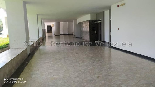 Apartamento En Venta En Los Samanes Elegancia, Espacio Y Confort En Una Zona Privilegiada - Mm