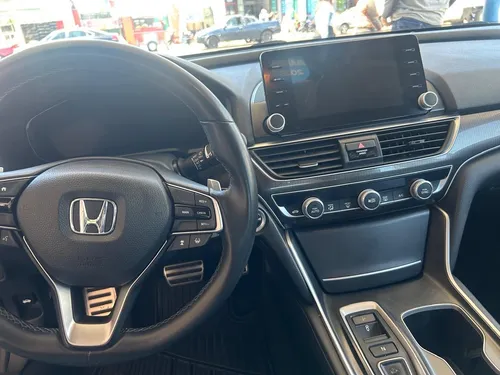 Honda Accord 2.0 Touring At