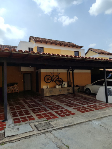 Townhouse En Venta En Naguanagua, Tazajal, Resd Monte Alegre I . 140mts,3hab,planta Electrica 100% Y Mas.. Ag / Yafa