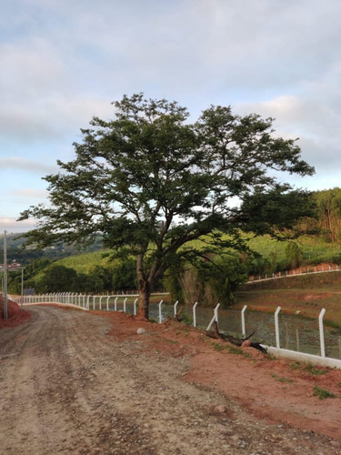 Imagem 24 de 25 de Terreno De 600m² À 1000m² Em Igaratá/sp Com Entrada E Pagamento Facilitado! Aproveite A Oportunidade! Agende Sua Visita!