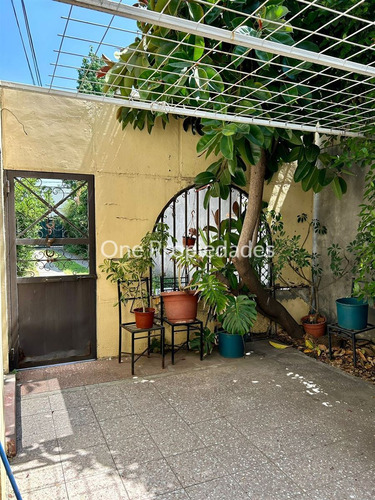 Casa Para Remodelar En Venta De 4 Dorm. Luis Pereira, Ñuñoa