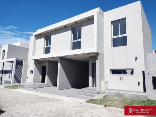 Docta - Housing Del Boulevard - Alquiler Casa 3 Dormitorios