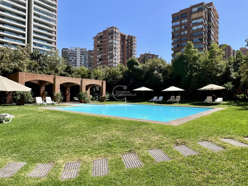 Departamento En Venta De 4 Dorm. En Las Condes .metro.