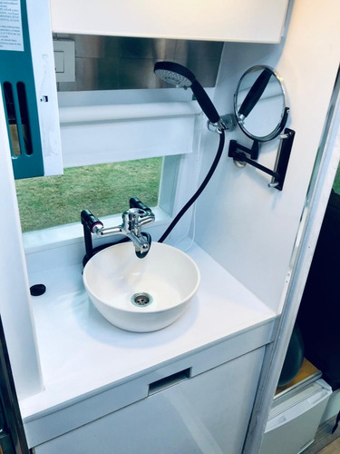Carrozados Equipamiento Motorhome Standard Y Luxury