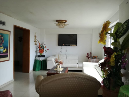 Imagen 4 de 14 de ¡de Oportunidad! Apartamento Avenida Bolívar Lechería