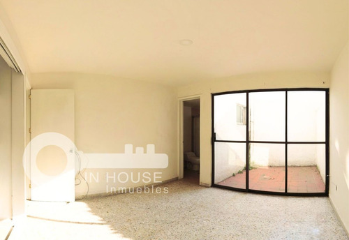 Edificio De Tres Amplios Departamentos En Venta Col. Educación Coyoacán