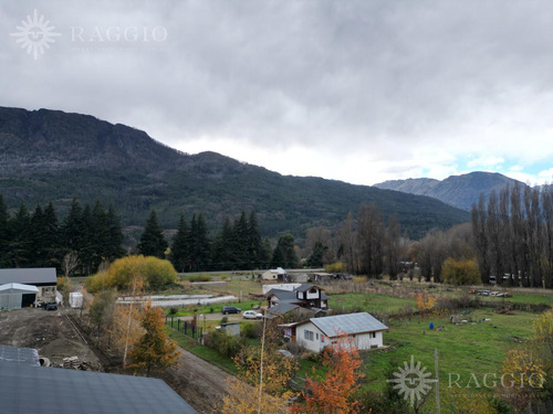 Casa De Cinco Ambientes En Terreno De 2500 M2 (so-32)