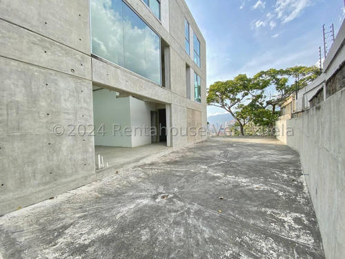 Edificio En Obra Gris En Venta En Chulavista, 24-16258