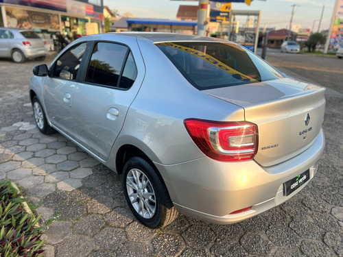 Renault Logan 1.6 Expression Hi-power 4p