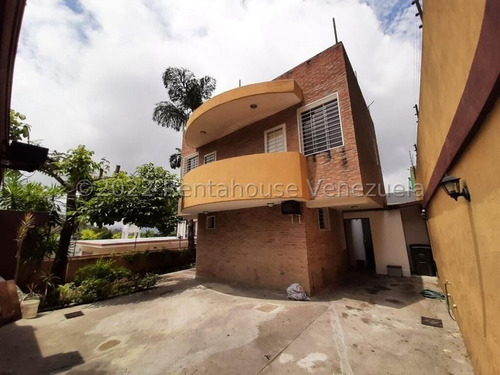 Imagen 23 de 27 de Lmgc Alquila Espectacular Casa En Los Palos Grandes Cod: 22-25211