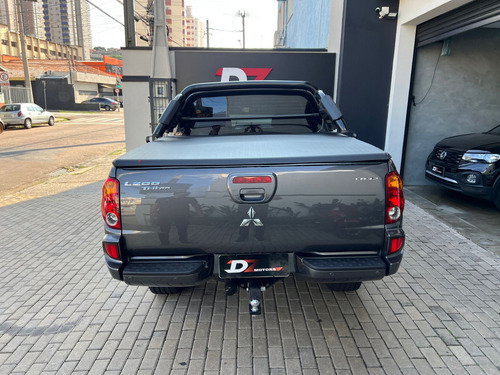 Mitsubishi L200 Triton 3.2 HPE 4X4 CD 16V TURBO INTERCOOLER DIESEL 4P AUTOMÁTICO