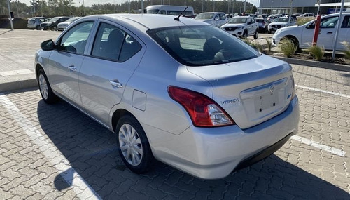 Nissan Versa Sense 1.6 2018