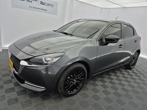 Mazda Touring edición carbón edition 1.5