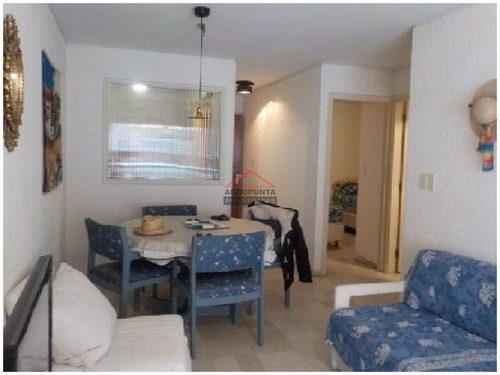Apartamento En Península 2 Dormitorios- Ref: 5245
