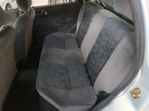 Imagem 6 de 9 de Chevrolet Classic Classic Milenium 1.0