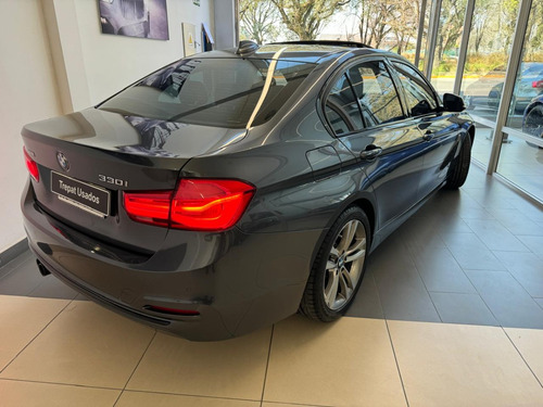 BMW Serie 3 3.0 330i Sedan Sport Line 252cv