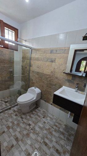 Casa En Venta En Urb El Castaño 04js
