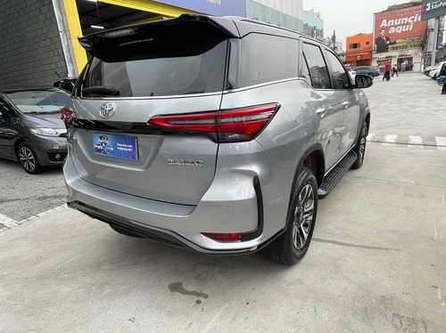 Toyota Hilux SW4 2.8 D-4D TURBO DIAMOND 7L 4X4