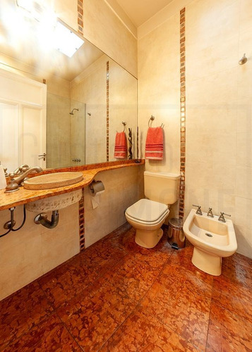 Imagen 20 de 30 de Venta / Casa / 4 Ambientes / Cochera / Pileta / Quincho / Ramos Mejia