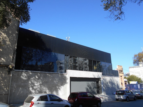 Local Nuevo Con Renta $ 190.000= 3 Cruces.( Urquiza 2528)