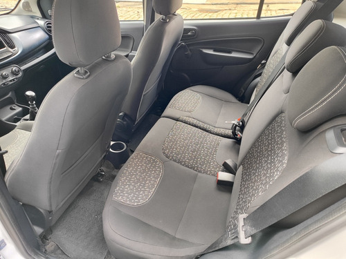Fiat Uno 1.0 Attractive Flex 5p 5 marchas