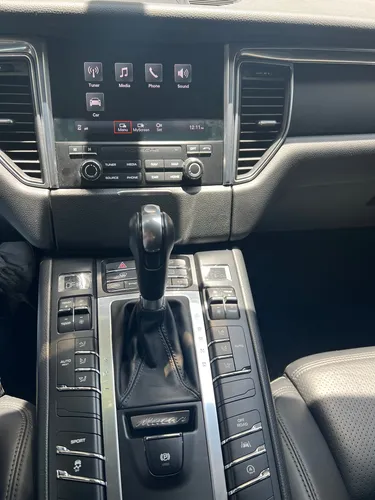 Porsche Macan 2.0 Lux