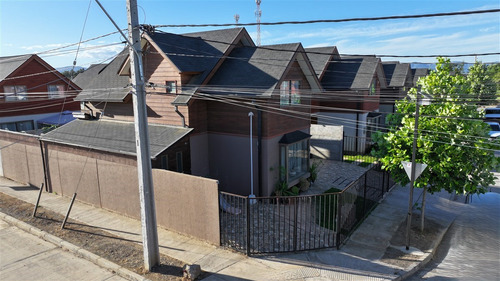 Casa En Venta De 3 Dorm. En Talca