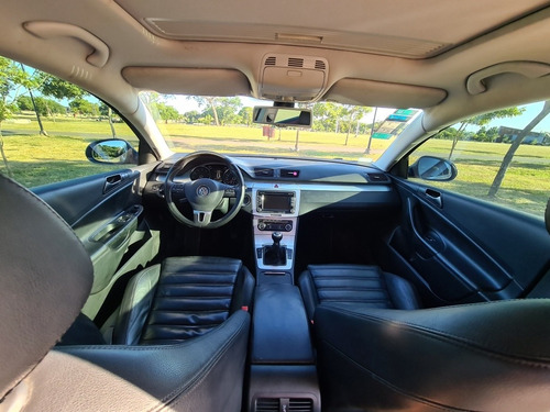 Volkswagen Passat 2.0 Tsi Exclusive Manual 2010