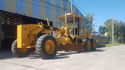 Motoniveladora Caterpillar 140k