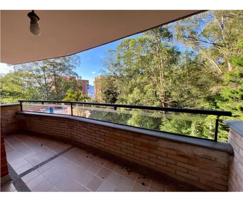 Apartamento En Venta En El Poblado, Loma Los Gonzalez. Cod V12672